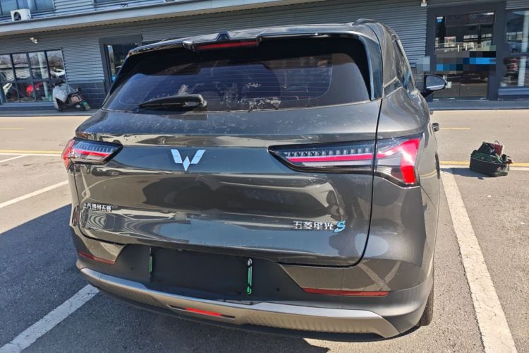 Used Wuling Xingguang S 2024 130 km Flagship Version Rear