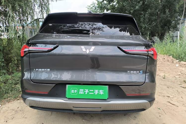 Used Wuling Xingguang S 2024 130 km Flagship Version Rear