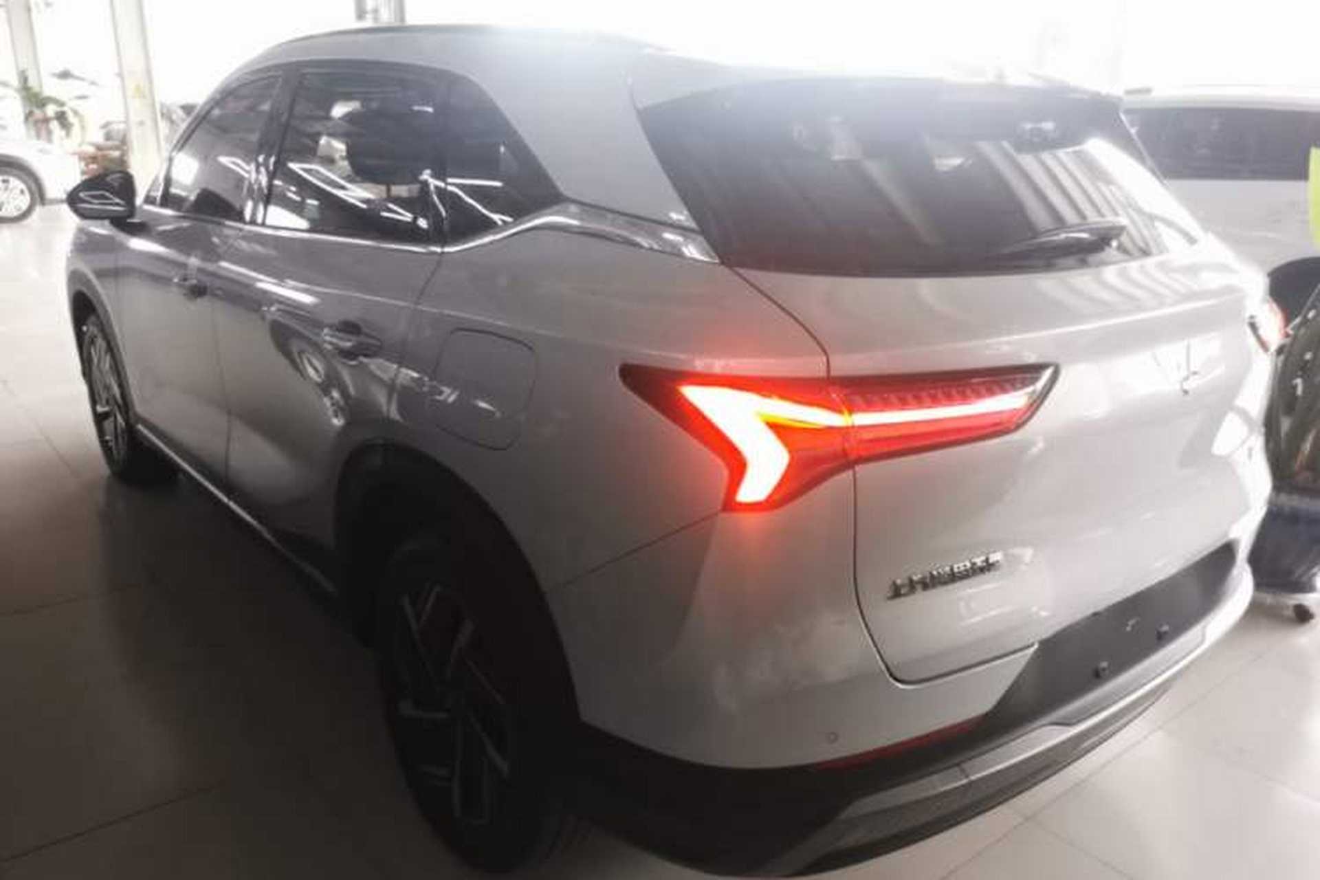 Used Wuling Xingguang S 2024 130km Flagship Version Rear Left 45 Deg