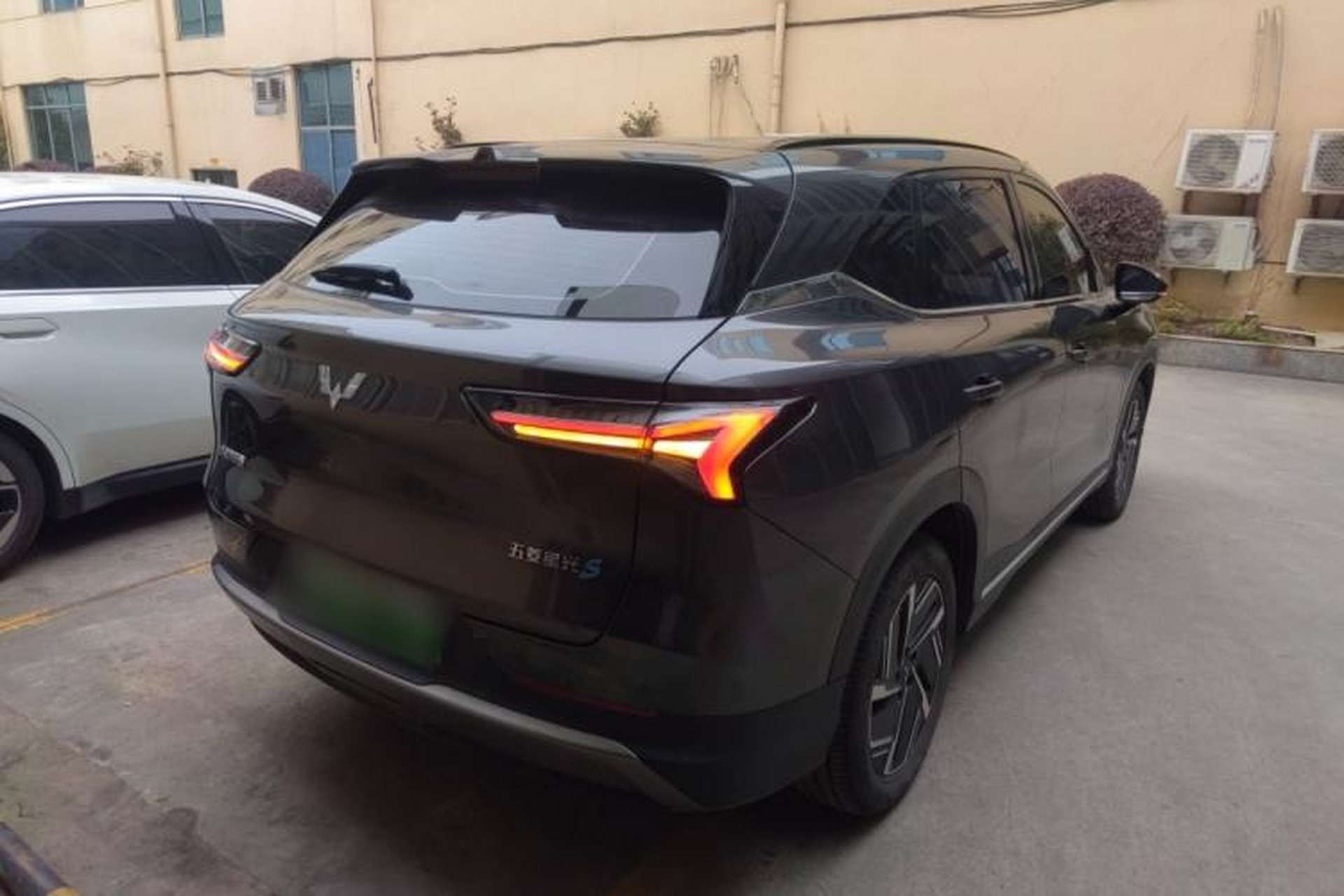 Used Wuling Xingguang S 2024 510 km Flagship Version Rear Right 45 Deg