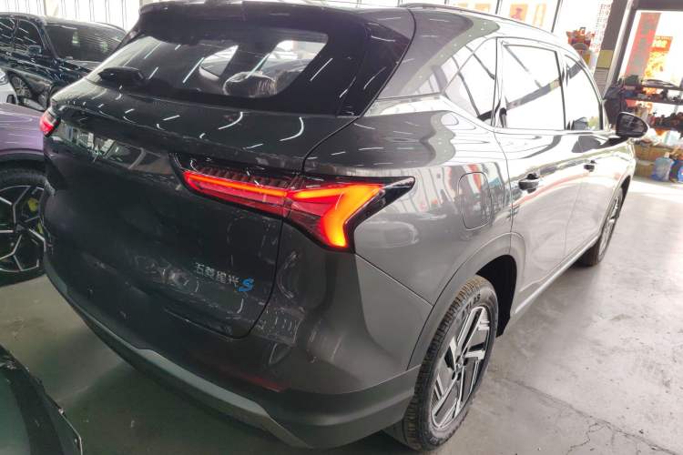 Used Wuling Xingguang S 2024 130km Flagship Version Rear Right 45 Deg