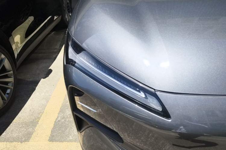 Used Wuling Xingguang S 2024 510 km Flagship Version Right Front Headlight