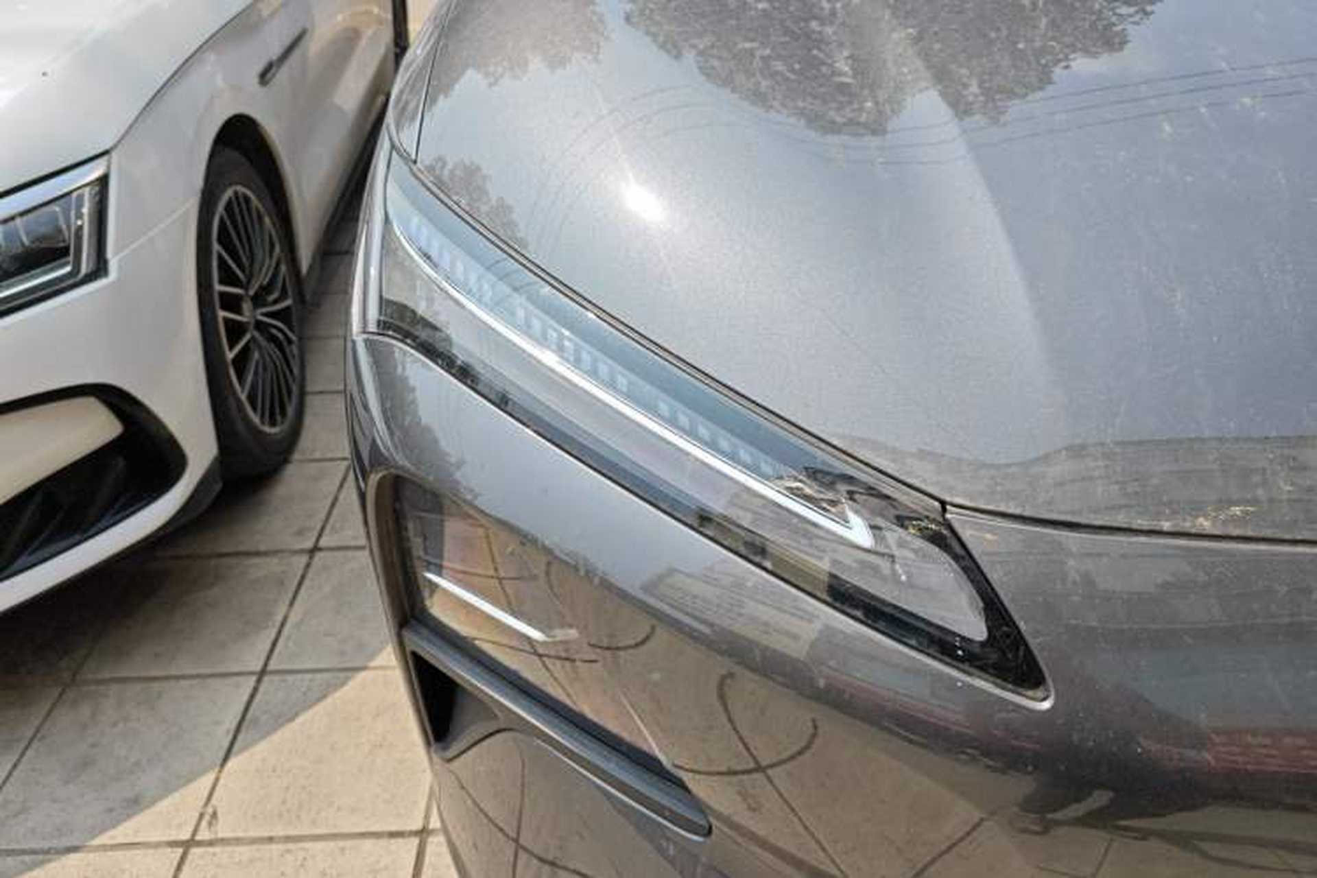 Used Wuling Xingguang S 2024 130km Flagship Version Right Front Headlight