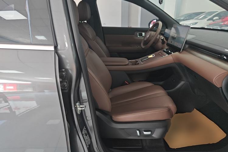 Used Wuling Xingguang S 2024 130 km Flagship Version Right Front Seat