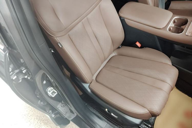 Used Wuling Xingguang S 2024 130 km Flagship Version Right Front Seat