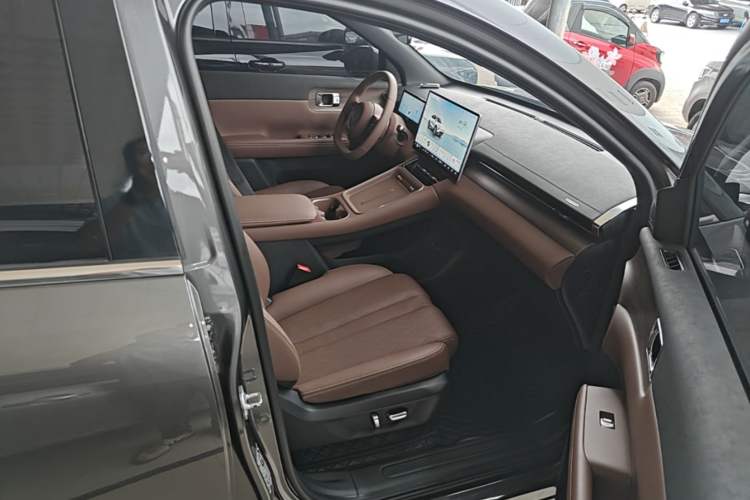 Used Wuling Xingguang S 2024 130 km Flagship Version Right Front Seat