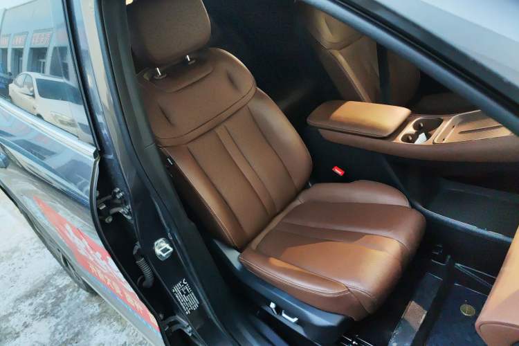 Used Wuling Xingguang S 2024 130 km Flagship Version Right Front Seat