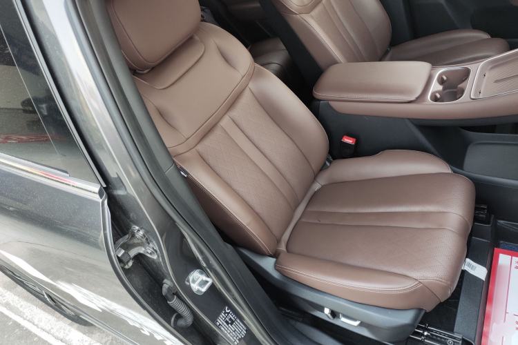 Used Wuling Xingguang S 2024 130 km Flagship Version Right Front Seat