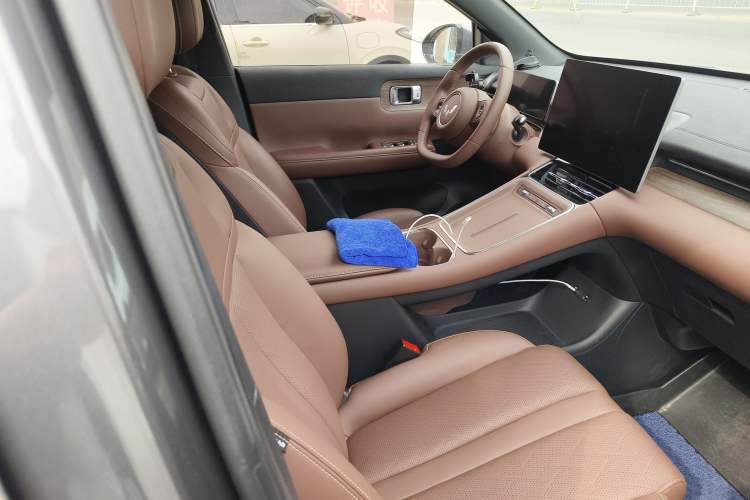 Used Wuling Xingguang S 2024 510km Flagship Edition Right Front Seat