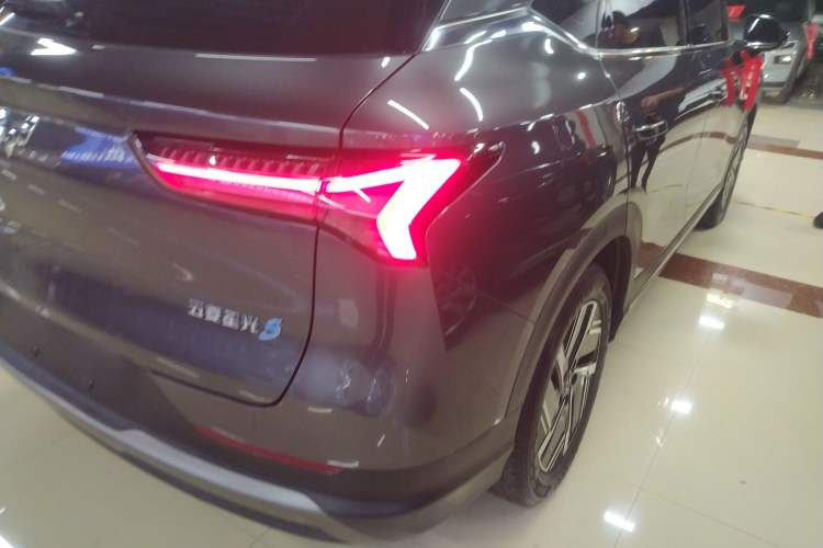 Used Wuling Xingguang S 2024 510 km Flagship Version Right Rear Taillight