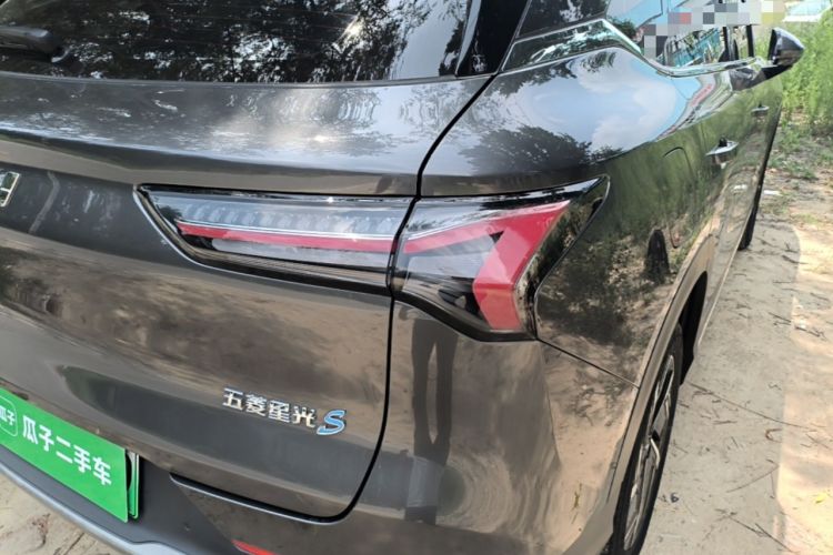 Used Wuling Xingguang S 2024 130 km Flagship Version Right Rear Taillight