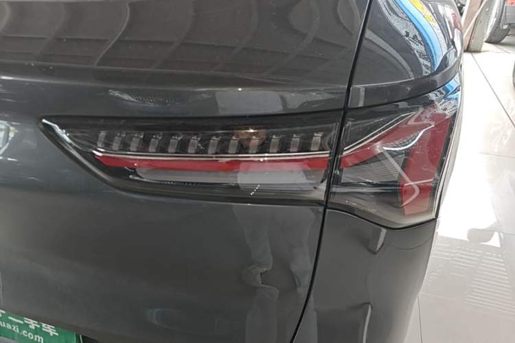 Used Wuling Xingguang S 2024 130 km Flagship Version Right Rear Taillight