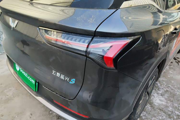 Used Wuling Xingguang S 2024 130 km Flagship Version Right Rear Taillight