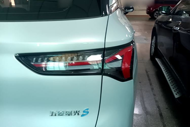 Used Wuling Xingguang S 2024 510km Flagship Edition Right Rear Taillight