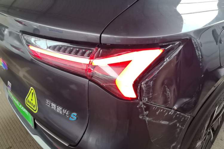 Used Wuling Xingguang S 2024 130 km Flagship Version Right Rear Taillight