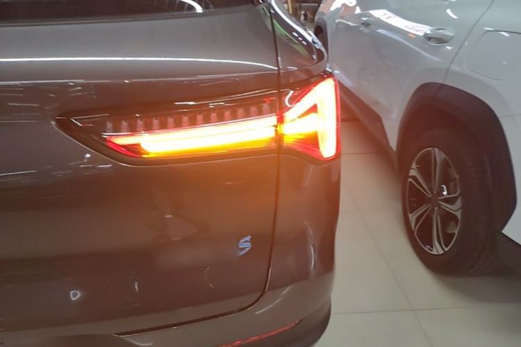 Used Wuling Xingguang S 2024 130km Flagship Version Right Rear Taillight