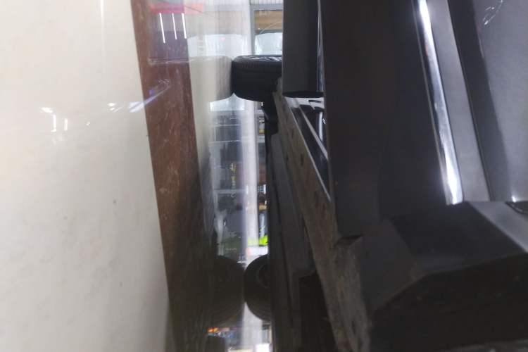 Used Wuling Xingguang S 2024 510 km Flagship Version Right Side Sill