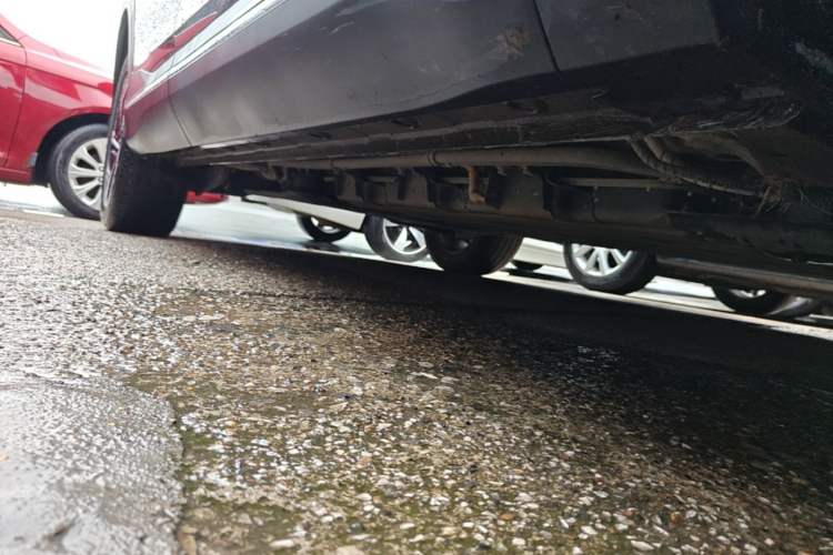Used Wuling Xingguang S 2024 130 km Flagship Version Right Side Sill
