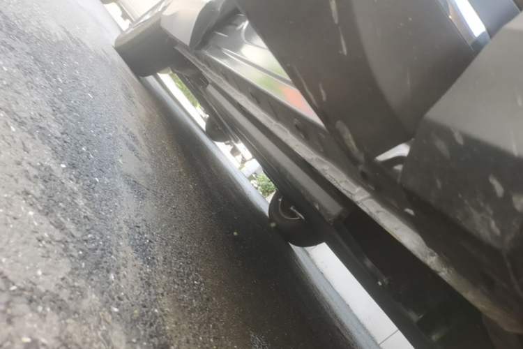 Used Wuling Xingguang S 2024 510 km Flagship Version Right Side Sill