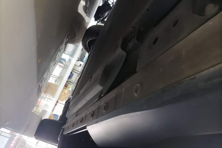 Used Wuling Xingguang S 2024 510 km Flagship Version Right Side Sill