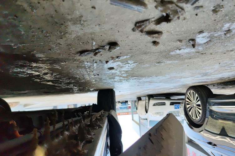 Used Wuling Xingguang S 2024 130 km Flagship Version Right Side Sill