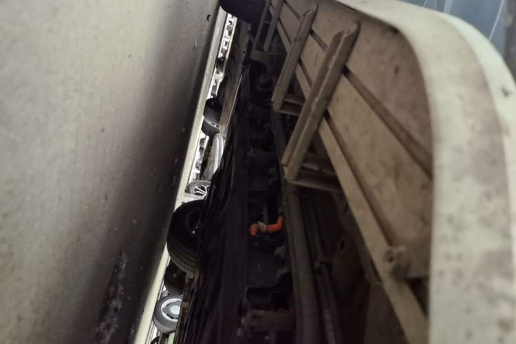 Used Wuling Xingguang S 2024 130 km Flagship Version Right Side Sill
