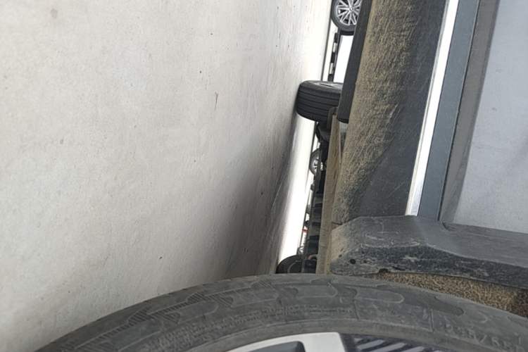 Used Wuling Xingguang S 2024 60km Advanced Version Right Side Sill