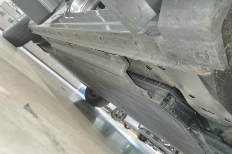 Used Wuling Xingguang S 2024 510 km Flagship Version Right Side Sill