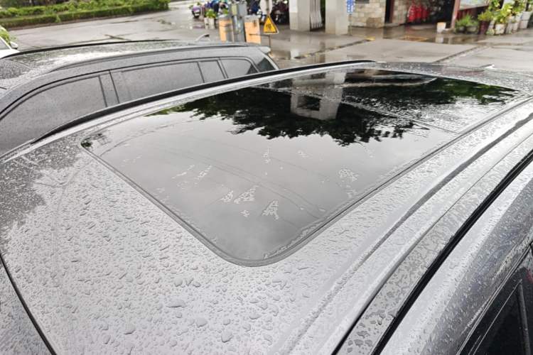 Used Wuling Xingguang S 2024 130 km Flagship Version Roof