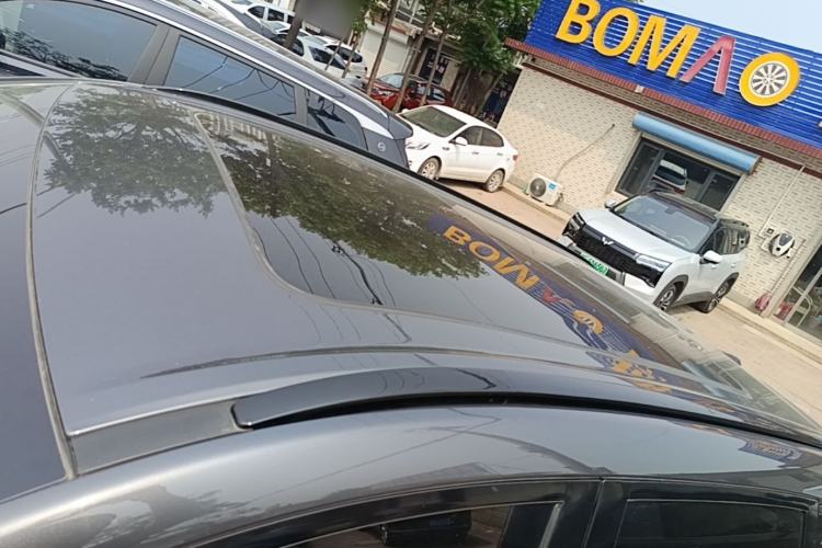 Used Wuling Xingguang S 2024 130 km Flagship Version Roof