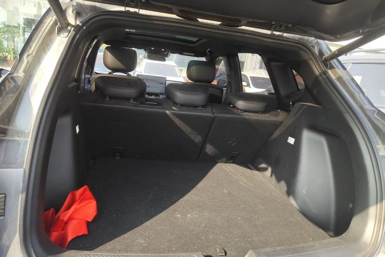 Used Wuling Xingguang S 2024 510 km Flagship Version Trunk