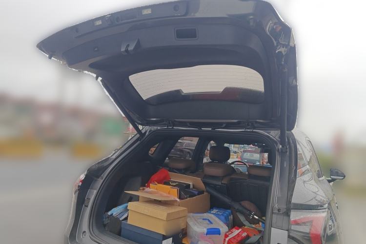 Used Wuling Xingguang S 2024 130 km Flagship Version Trunk