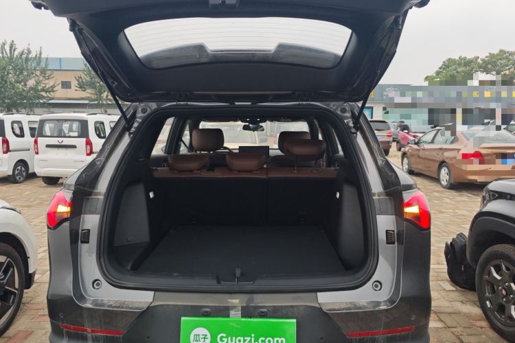 Used Wuling Xingguang S 2024 130km Flagship Version Trunk
