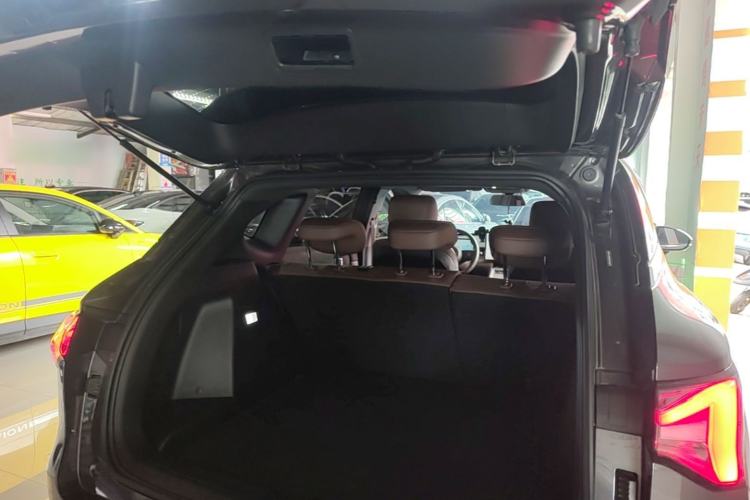Used Wuling Xingguang S 2024 130km Flagship Version Trunk