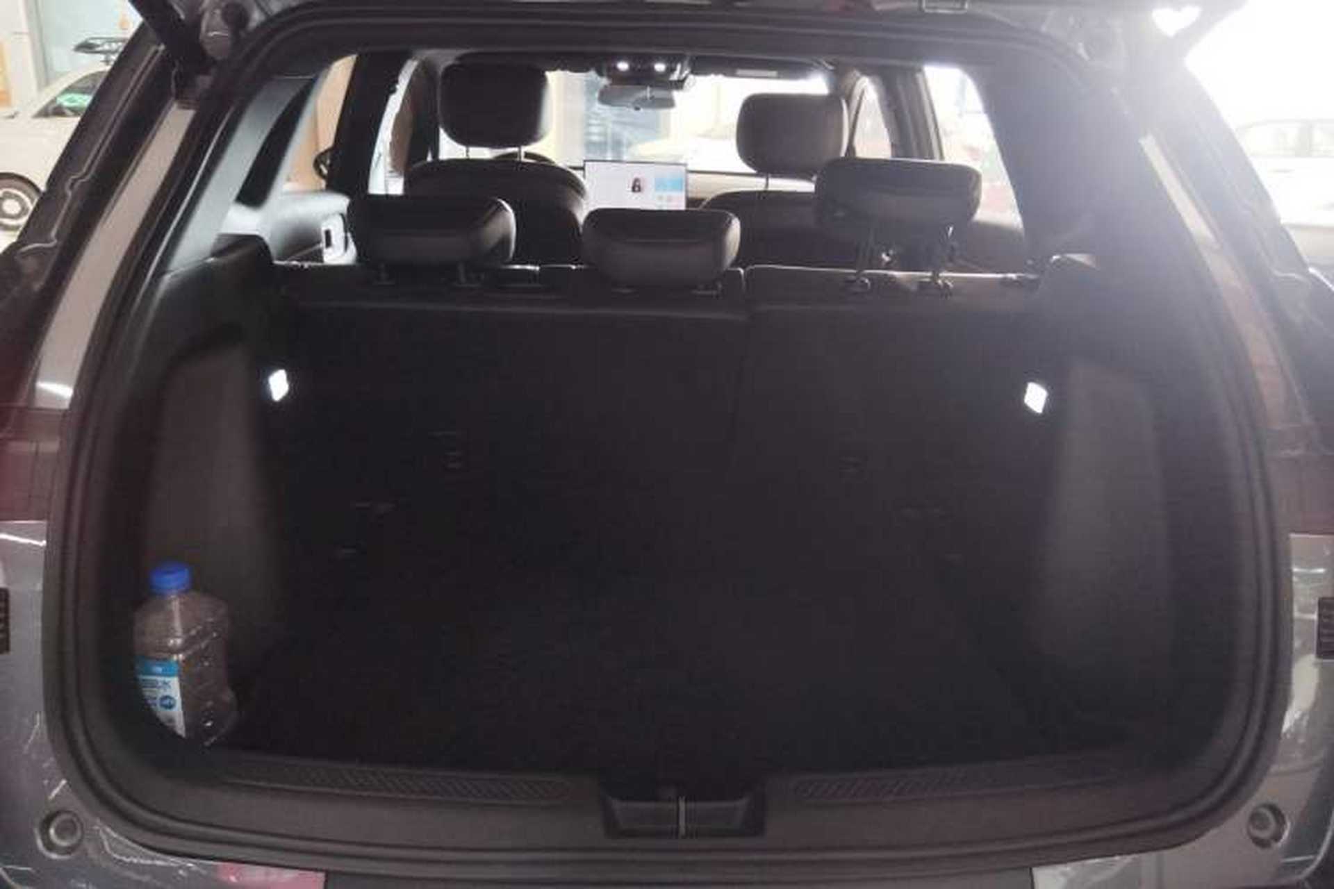 Used Wuling Xingguang S 2024 510 km Flagship Version Trunk
