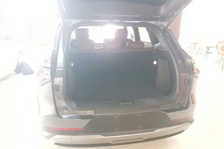 Used Wuling Xingguang S 2024 510 km Flagship Version Trunk