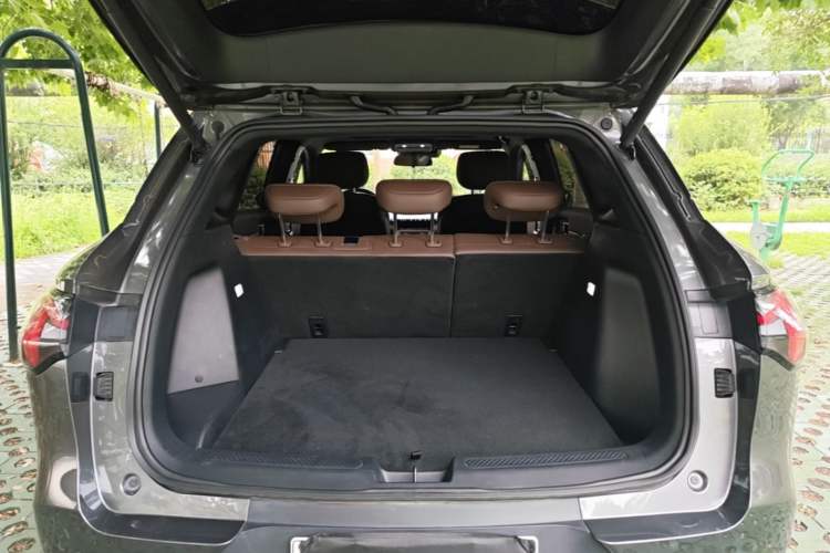 Used Wuling Xingguang S 2024 130 km Flagship Version Trunk