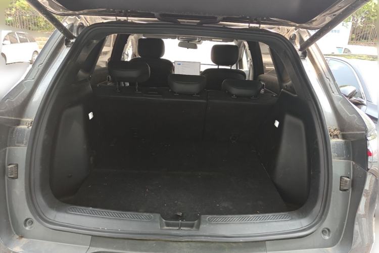Used Wuling Xingguang S 2024 130 km Flagship Version Trunk