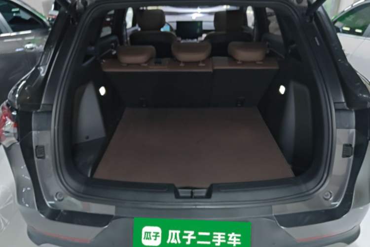 Used Wuling Xingguang S 2024 130 km Flagship Version Trunk