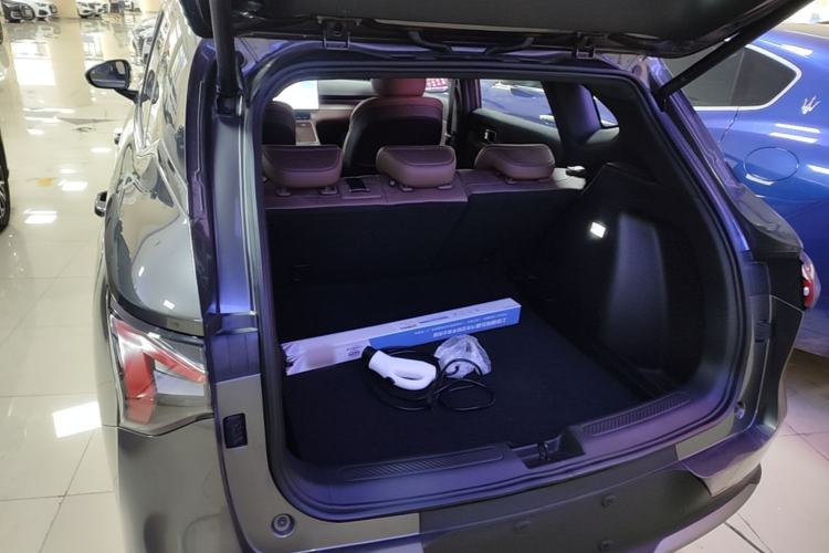 Used Wuling Xingguang S 2024 510 km Flagship Version Trunk