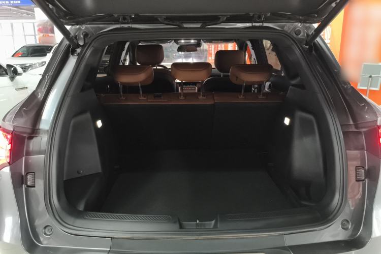 Used Wuling Xingguang S 2024 130 km Flagship Version Trunk