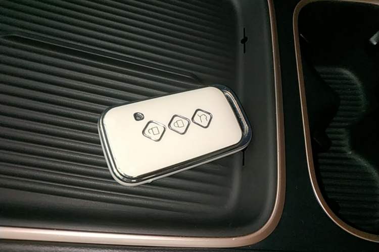 Used Wuling Xingguang S 2024 130km Flagship Version Vehicle Key