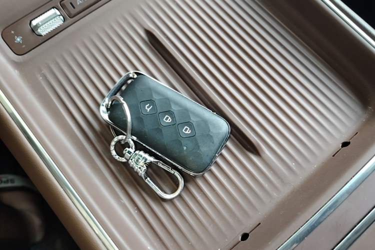 Used Wuling Xingguang S 2024 130km Flagship Version Vehicle Key