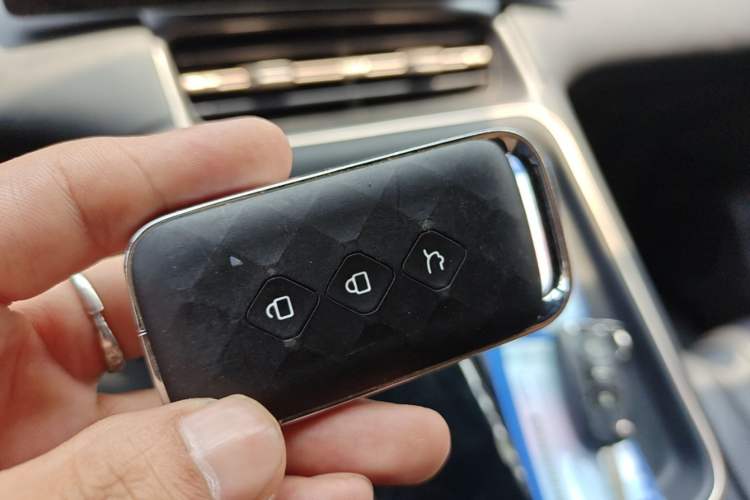 Used Wuling Xingguang S 2024 130 km Flagship Version Vehicle Key