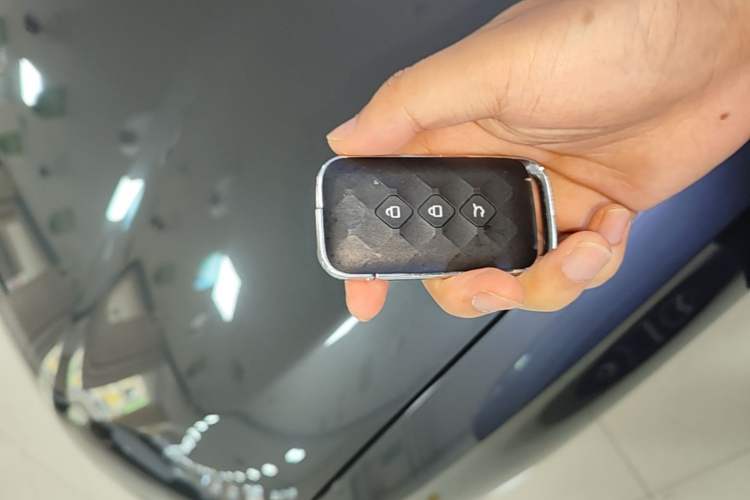 Used Wuling Xingguang S 2024 510 km Flagship Version Vehicle Key