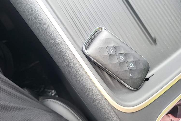 Used Wuling Xingguang S 2024 130 km Flagship Version Vehicle Key