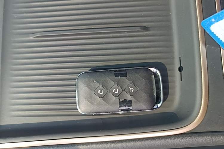 Used Wuling Xingguang S 2024 130 km Flagship Version Vehicle Key