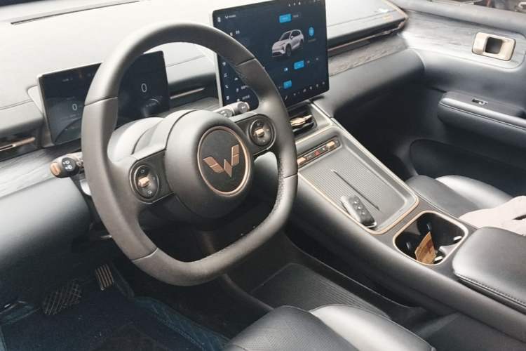 Used Wuling Xingguang S 2024 510 km Flagship Version Center Console