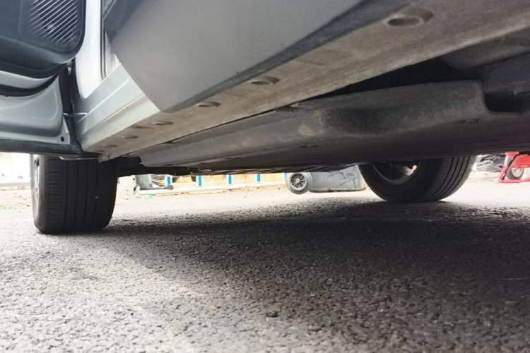 Used Wuling Xingguang S 2024 510 km Flagship Version Left Side Sill