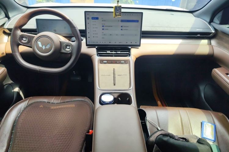 Used Wuling Xingguang S 2024 510 km Flagship Version Center Console